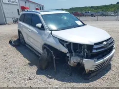 5TDDZRFH8HS458631 2017 TOYOTA HIGHLANDER