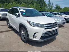 5TDDZRFH8HS463876 2017 TOYOTA HIGHLANDER