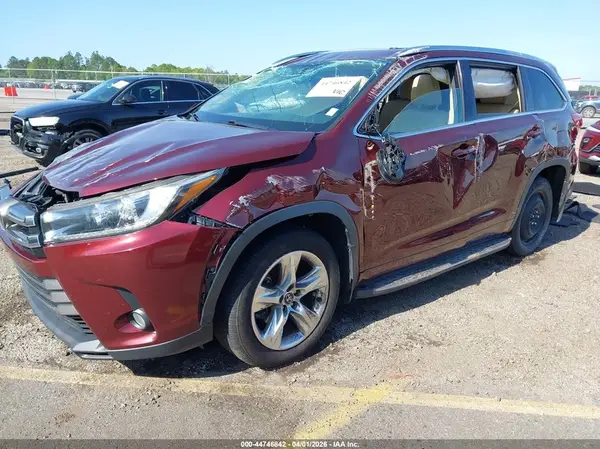 5TDDZRFH8HS463960 2017 TOYOTA HIGHLANDER - Image 2