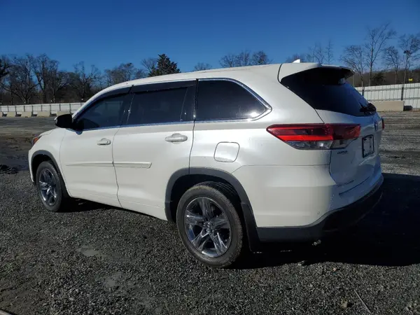 5TDDZRFH8HS472223 2017 TOYOTA HIGHLANDER - Image 2