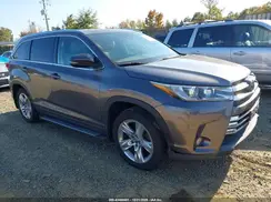 5TDDZRFH8JS488749 2018 TOYOTA HIGHLANDER