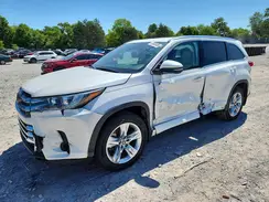 5TDDZRFH8JS801007 2018 TOYOTA HIGHLANDER