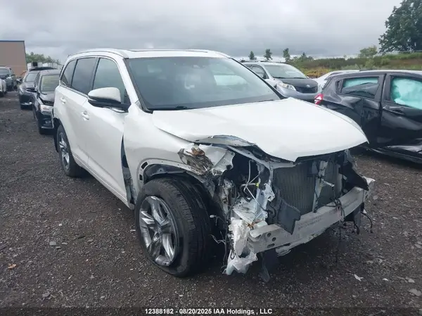 5TDDZRFH8JS802562 2018 TOYOTA HIGHLANDER - Image 1