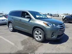 5TDDZRFH8JS802769 2018 TOYOTA HIGHLANDER