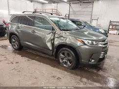 5TDDZRFH8JS813447 2018 TOYOTA HIGHLANDER
