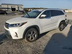 5TDDZRFH8JS822472 2018 TOYOTA HIGHLANDER