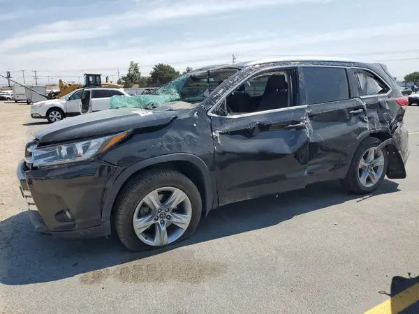 5TDDZRFH8JS840440 2018 TOYOTA HIGHLANDER - Image 1