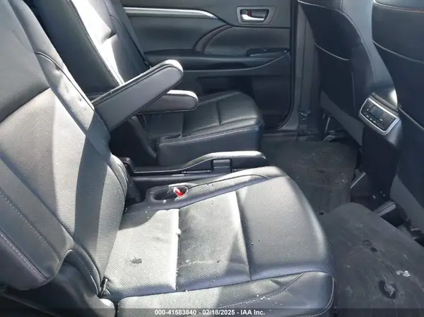 5TDDZRFH8JS846254 2018 TOYOTA HIGHLANDER - Image 8
