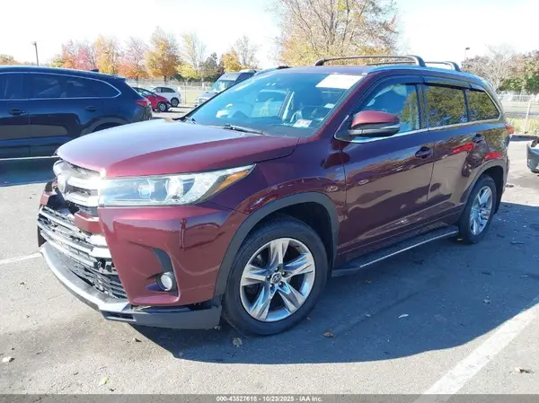 5TDDZRFH8JS848246 2018 TOYOTA HIGHLANDER - Image 2