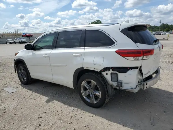 5TDDZRFH8JS857206 2018 TOYOTA HIGHLANDER - Image 2
