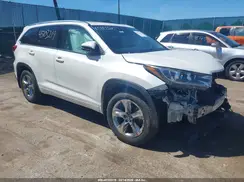 5TDDZRFH8JS870912 2018 TOYOTA HIGHLANDER