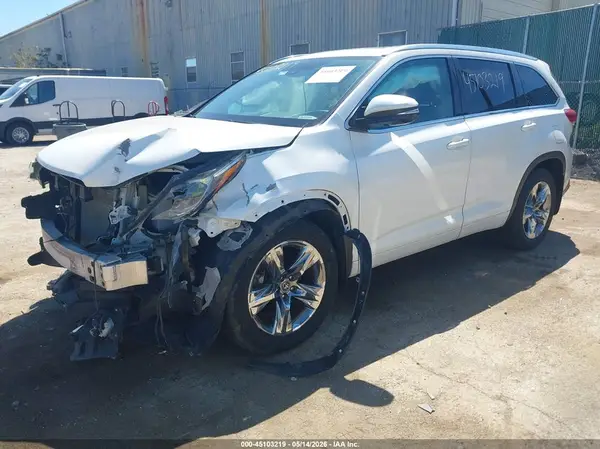 5TDDZRFH8JS870912 2018 TOYOTA HIGHLANDER - Image 2