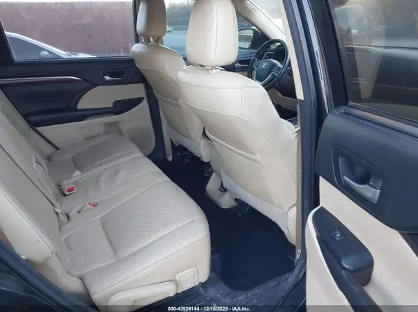 5TDDZRFH8JS891288 2018 TOYOTA HIGHLANDER - Image 8