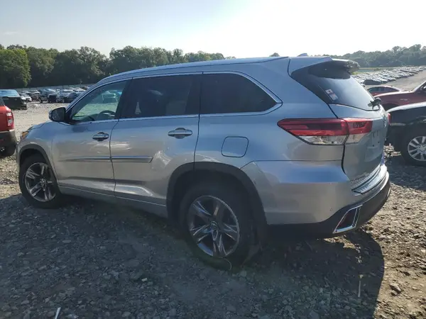 5TDDZRFH8JS912009 2018 TOYOTA HIGHLANDER - Image 2