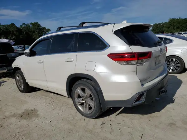 5TDDZRFH8KS711373 2019 TOYOTA HIGHLANDER - Image 2