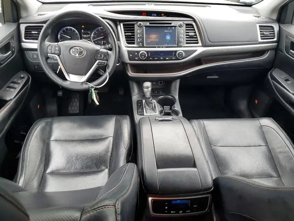 5TDDZRFH8KS715519 2019 TOYOTA HIGHLANDER - Image 8