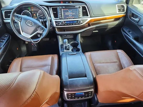 5TDDZRFH8KS719165 2019 TOYOTA HIGHLANDER - Image 8