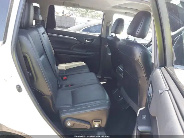 5TDDZRFH8KS739318 2019 TOYOTA HIGHLANDER - Image 8