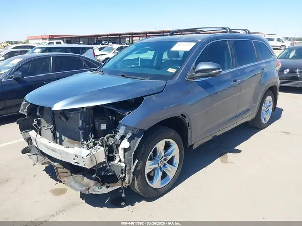 5TDDZRFH8KS747435 2019 TOYOTA HIGHLANDER - Image 2