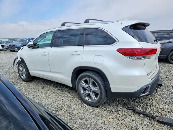 5TDDZRFH8KS923335 2019 TOYOTA HIGHLANDER - Image 2