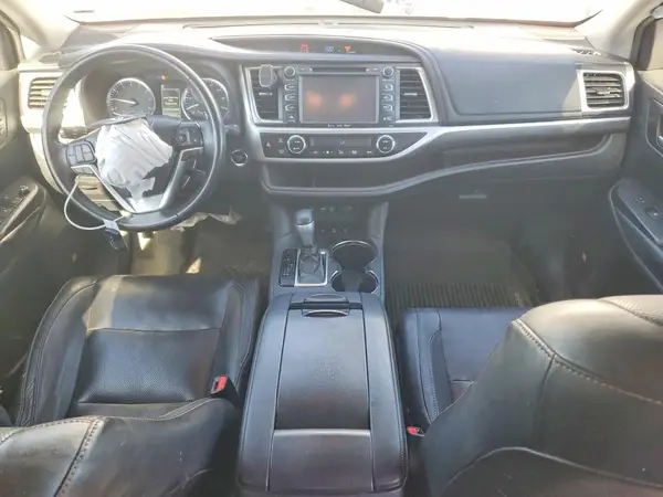 5TDDZRFH8KS923335 2019 TOYOTA HIGHLANDER - Image 8