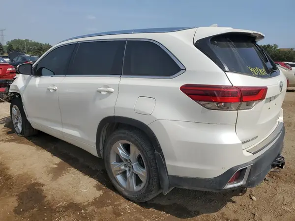 5TDDZRFH8KS927384 2019 TOYOTA HIGHLANDER - Image 2