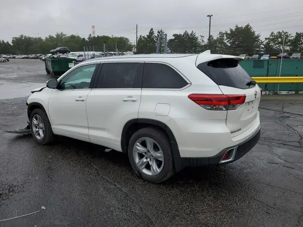 5TDDZRFH8KS937154 2019 TOYOTA HIGHLANDER - Image 2