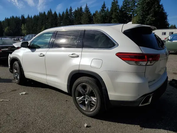 5TDDZRFH8KS946808 2019 TOYOTA HIGHLANDER - Image 2