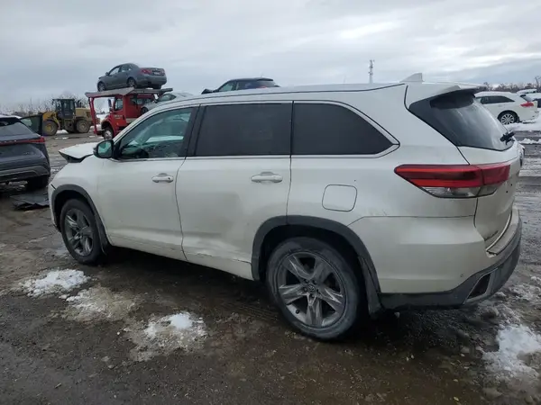 5TDDZRFH8KS973278 2019 TOYOTA HIGHLANDER - Image 2
