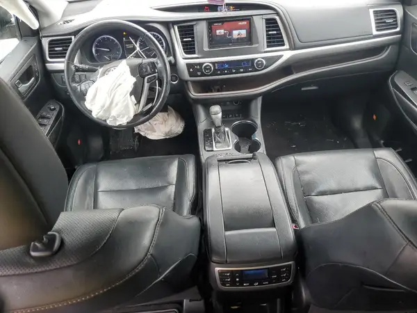 5TDDZRFH8KS973278 2019 TOYOTA HIGHLANDER - Image 8