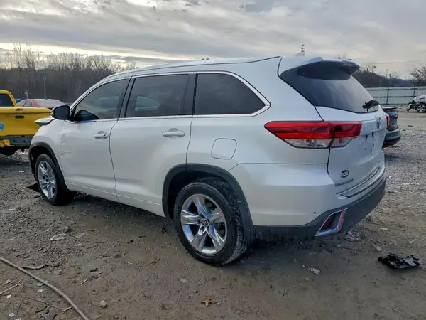 5TDDZRFH8KS977766 2019 TOYOTA HIGHLANDER - Image 2