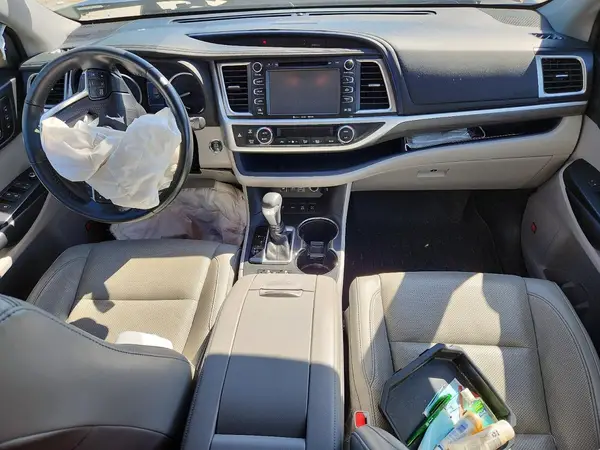 5TDDZRFH8KS992848 2019 TOYOTA HIGHLANDER - Image 8