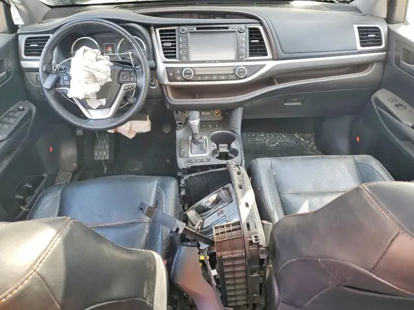 5TDDZRFH8KS995474 2019 TOYOTA HIGHLANDER - Image 8