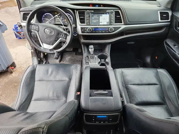 5TDDZRFH8KS995572 2019 TOYOTA HIGHLANDER - Image 8