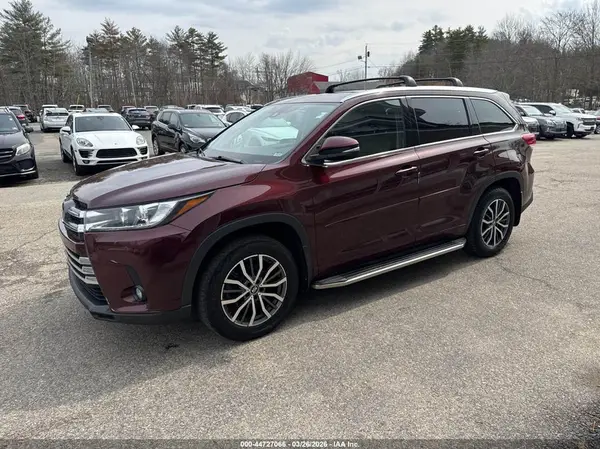 5TDDZRFH8KS996995 2019 TOYOTA HIGHLANDER - Image 2