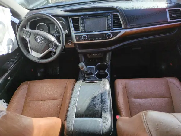 5TDDZRFH8KS998679 2019 TOYOTA HIGHLANDER - Image 8