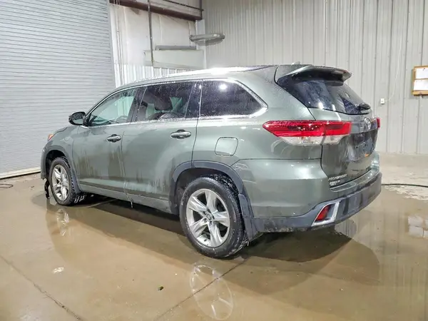 5TDDZRFH9HS371711 2017 TOYOTA HIGHLANDER - Image 2