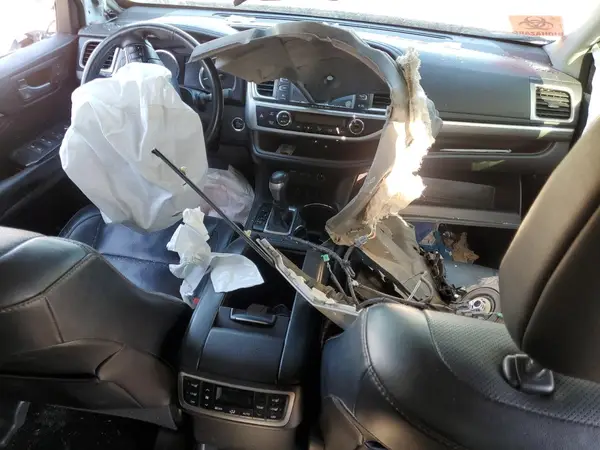 5TDDZRFH9HS377749 2017 TOYOTA HIGHLANDER - Image 8