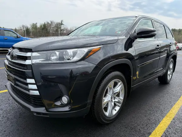 5TDDZRFH9HS379033 2017 TOYOTA HIGHLANDER - Image 2