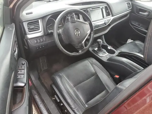 5TDDZRFH9HS418154 2017 TOYOTA HIGHLANDER - Image 8