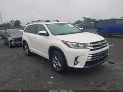 5TDDZRFH9HS419742 2017 TOYOTA HIGHLANDER
