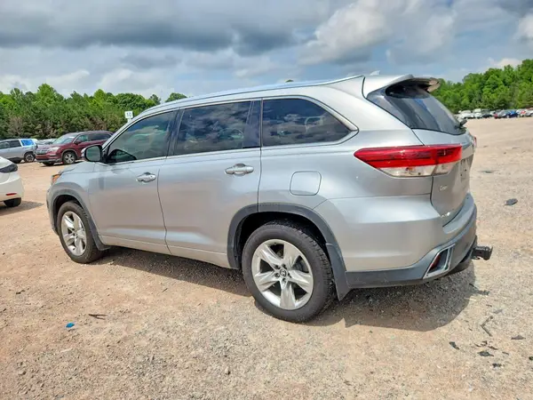 5TDDZRFH9HS431969 2017 TOYOTA HIGHLANDER - Image 2
