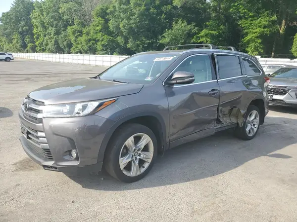 5TDDZRFH9HS438436 2017 TOYOTA HIGHLANDER - Image 1