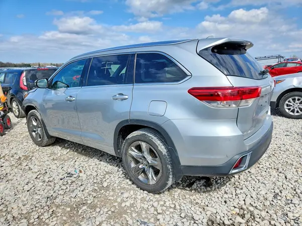 5TDDZRFH9HS454443 2017 TOYOTA HIGHLANDER - Image 2