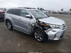 5TDDZRFH9HS456418 2017 TOYOTA HIGHLANDER