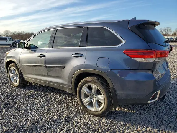 5TDDZRFH9HS456533 2017 TOYOTA HIGHLANDER - Image 2