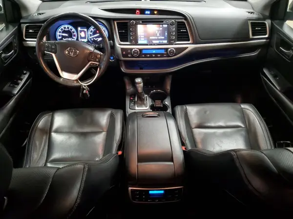 5TDDZRFH9JS496259 2018 TOYOTA HIGHLANDER - Image 8