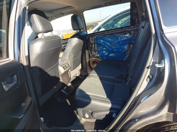 5TDDZRFH9JS807141 2018 TOYOTA HIGHLANDER - Image 8