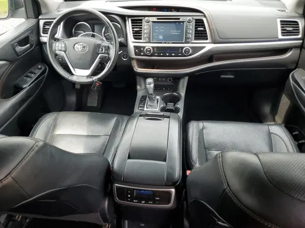 5TDDZRFH9JS817037 2018 TOYOTA HIGHLANDER - Image 8
