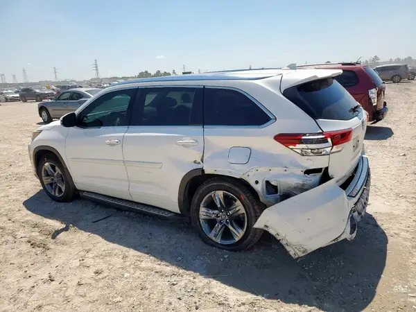 5TDDZRFH9JS825235 2018 TOYOTA HIGHLANDER - Image 2